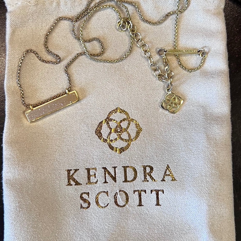 Kendra Scott Leanor Necklace with Iridescent Drusy